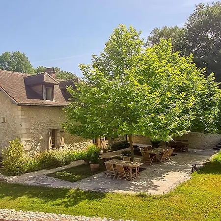 Domaine De Labrousse, En Perigord