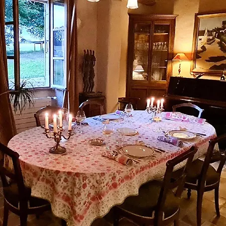 Domaine De Labrousse, En Perigord Bed & Breakfast