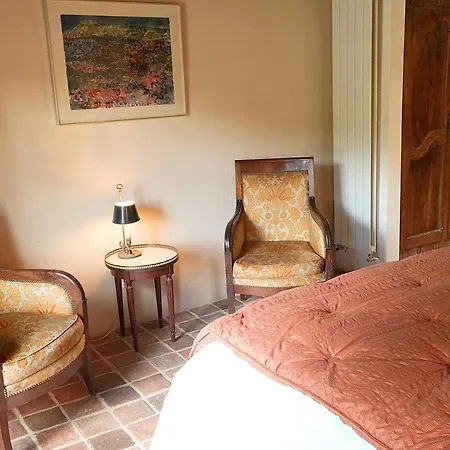 Domaine De Labrousse, En Perigord